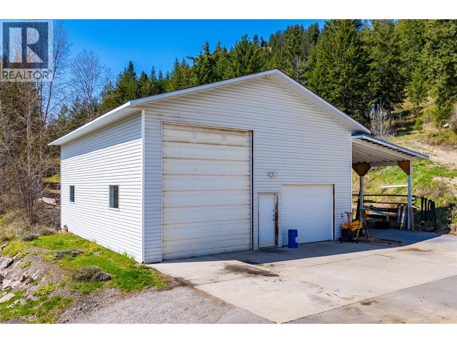 7114 Goshawk Road, photo 24