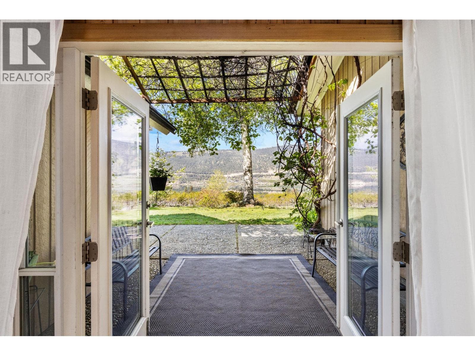 14924 Middle Bench Road, photo 32