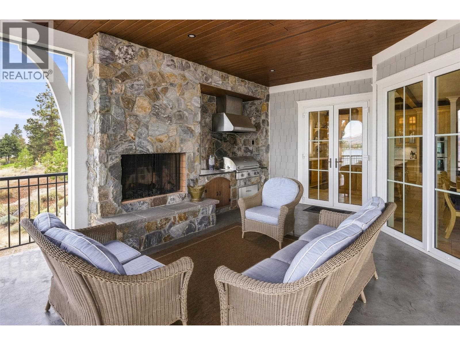 6688 Monck Park Road, photo 21