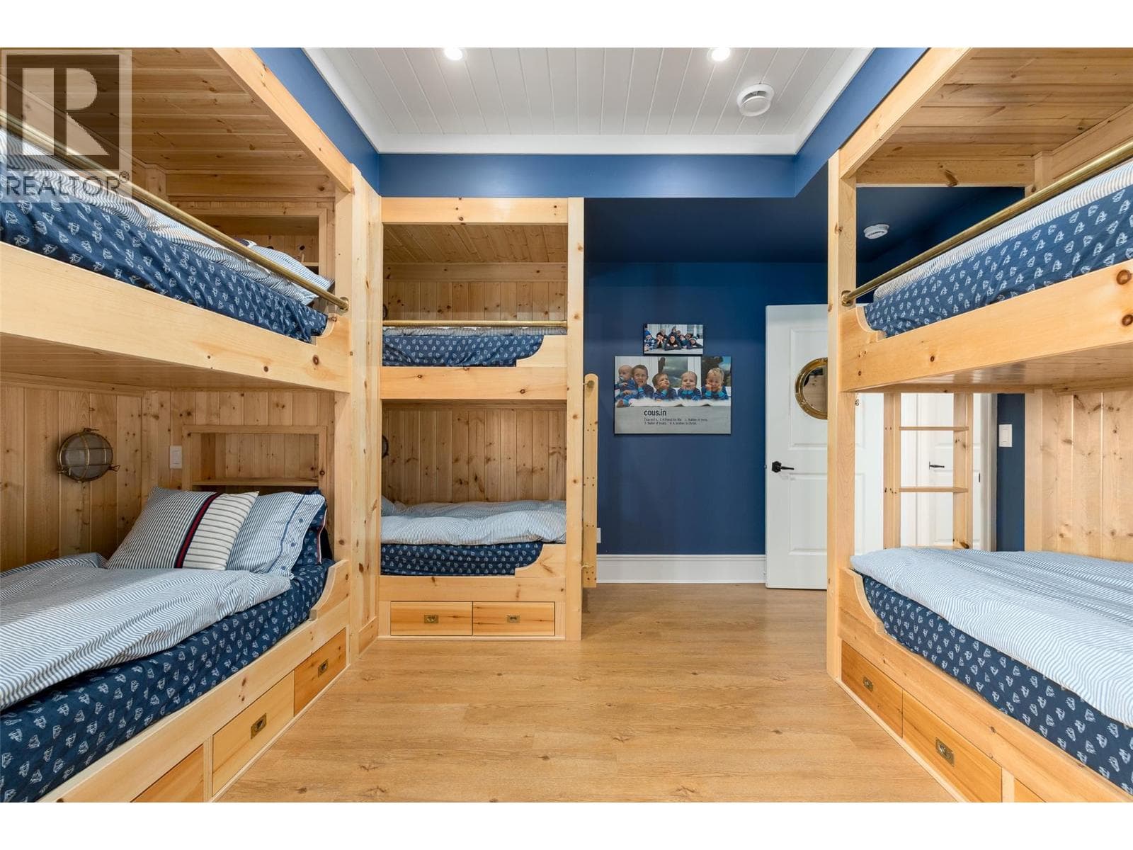 6688 Monck Park Road, photo 66