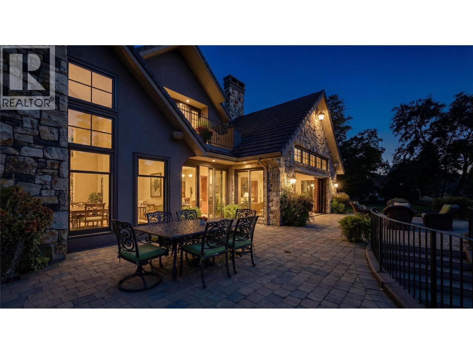 12056 Okanagan Centre Road W, photo 5