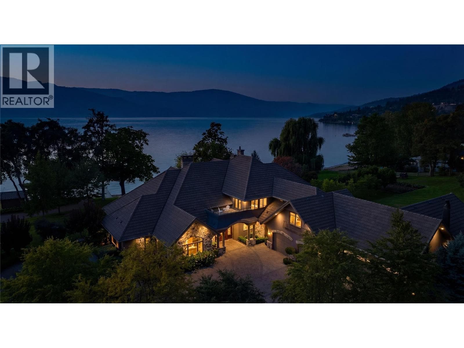 12056 Okanagan Centre Road W, photo 2