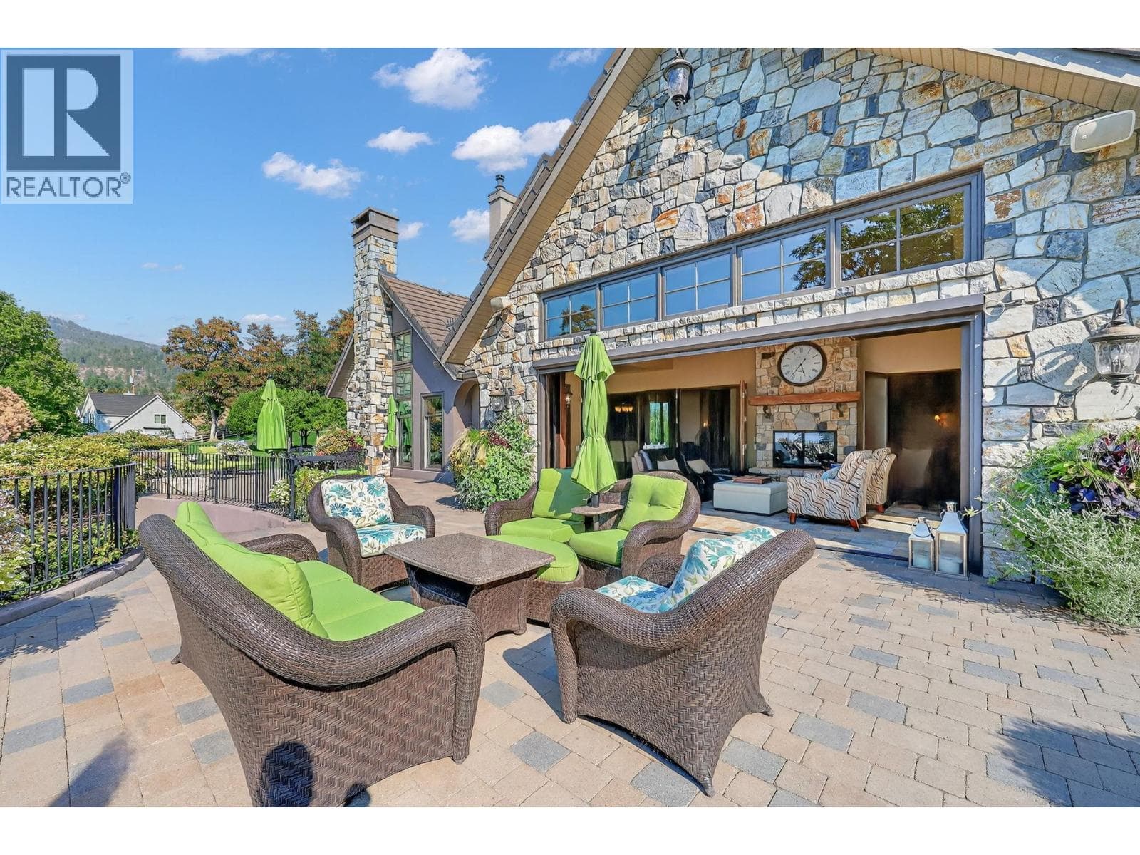 12056 Okanagan Centre Road W, photo 21