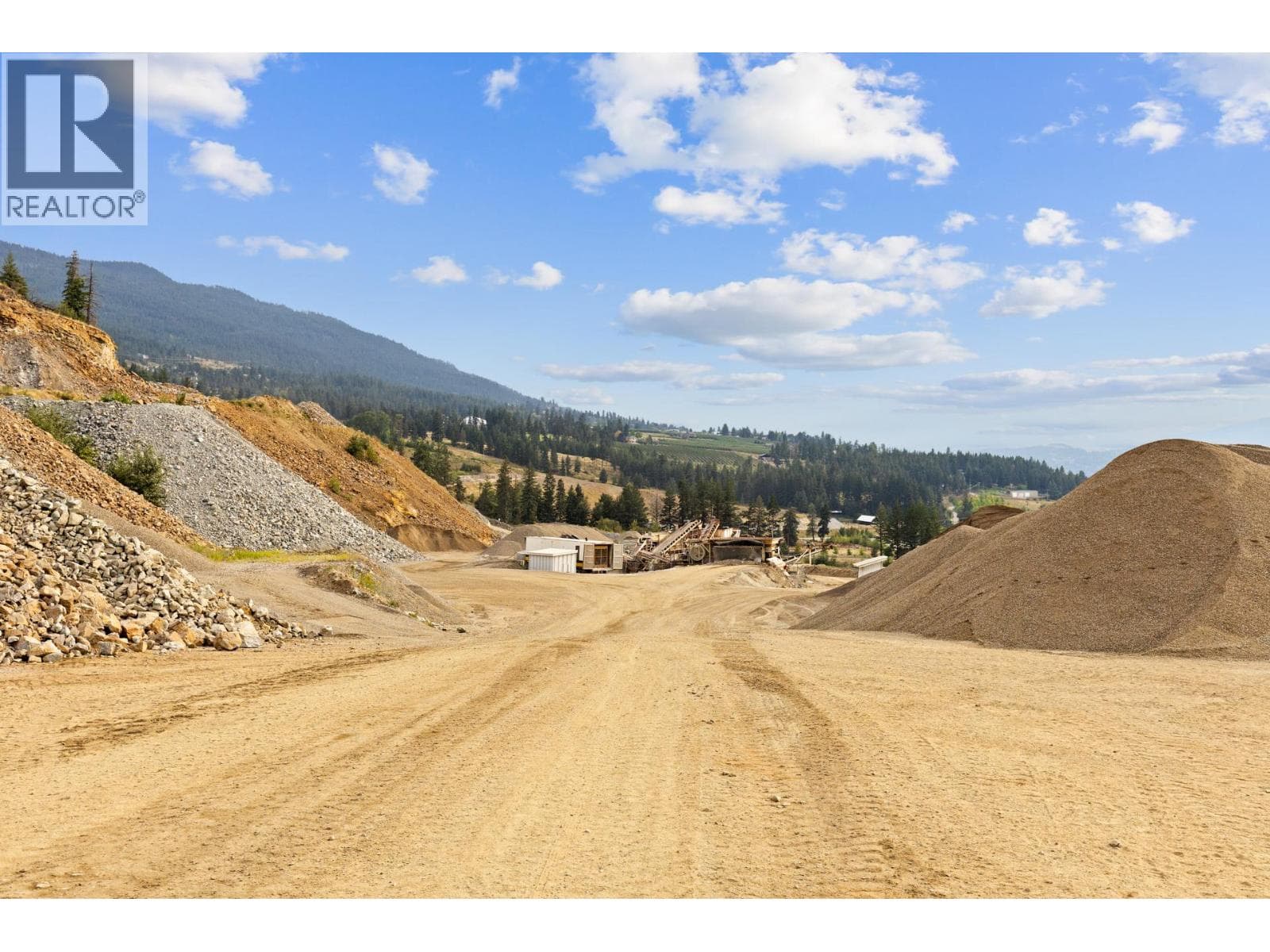 15799 Sawmill Road, photo 94