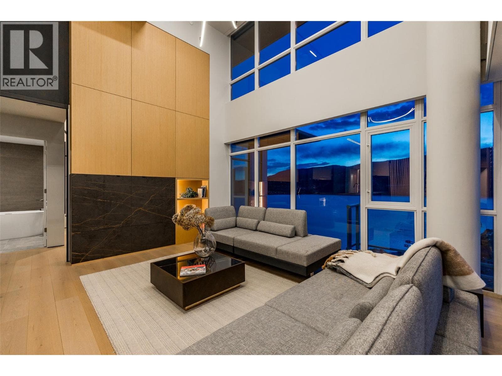1075 Sunset Drive Unit# PH1, photo 21