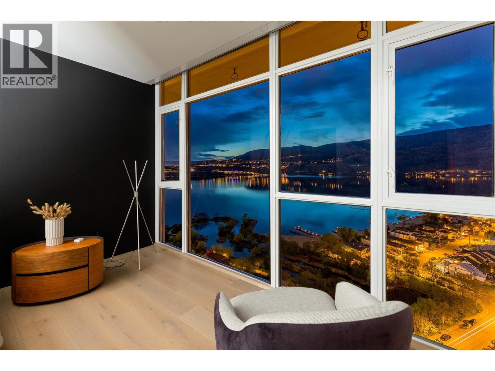1075 Sunset Drive Unit# PH1, photo 37