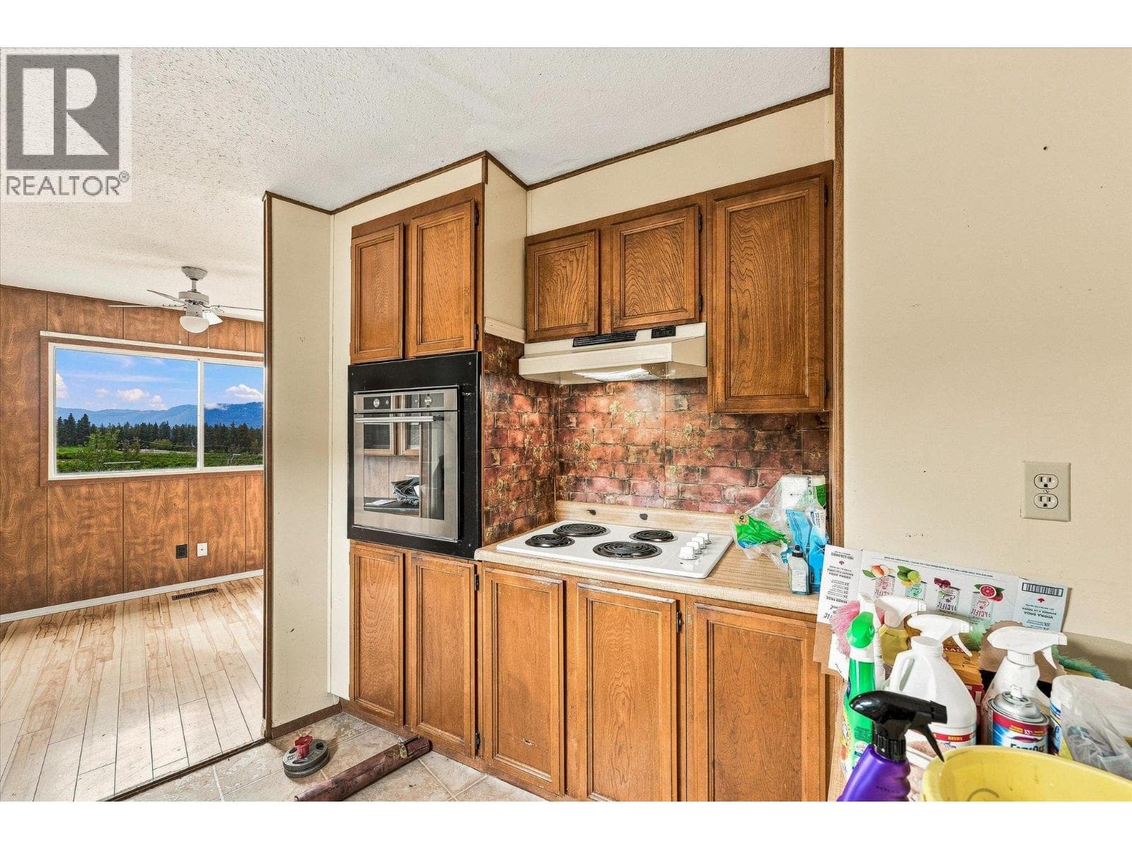 12891 Trewhitt Road, photo 15