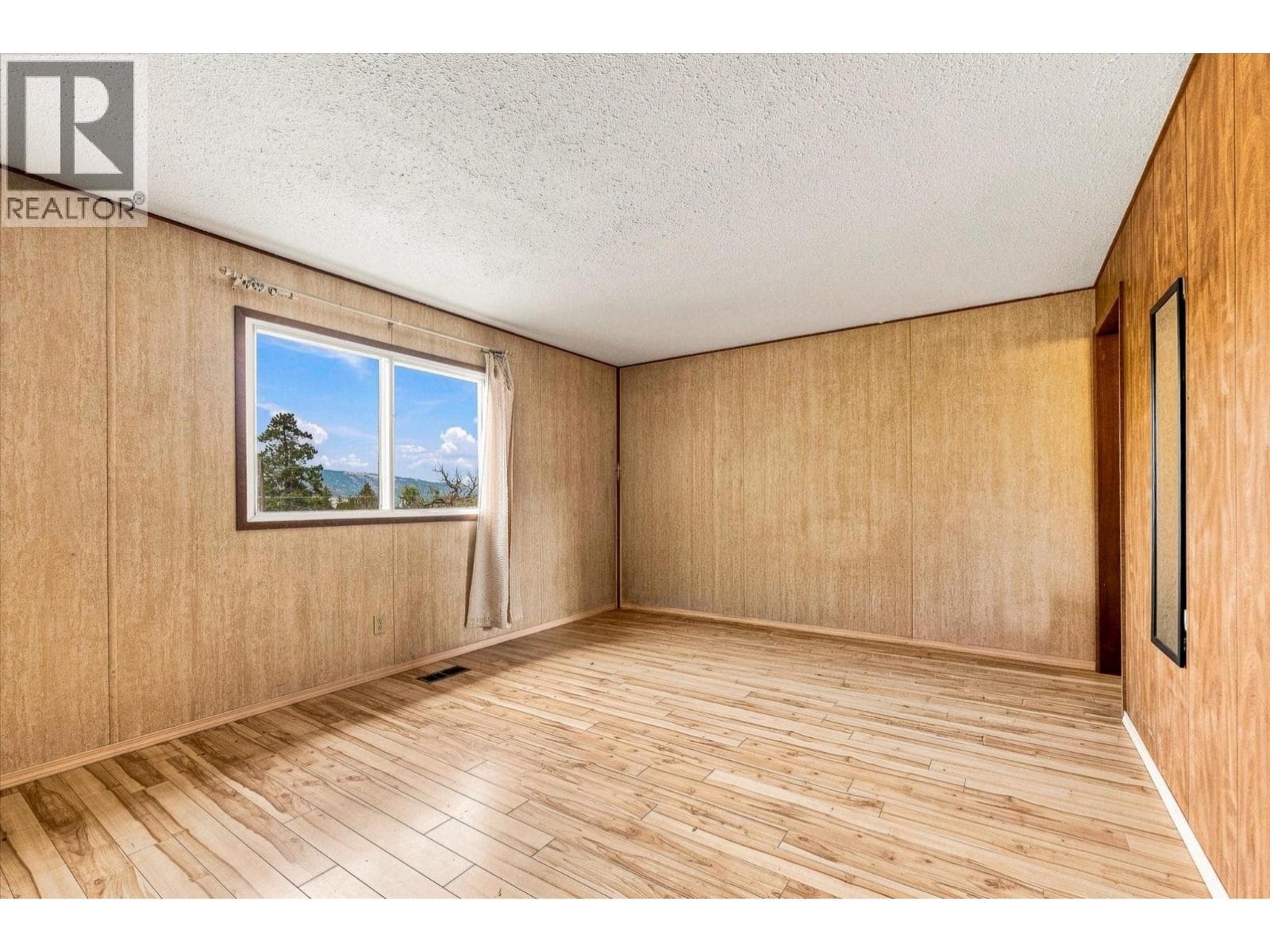12891 Trewhitt Road, photo 29