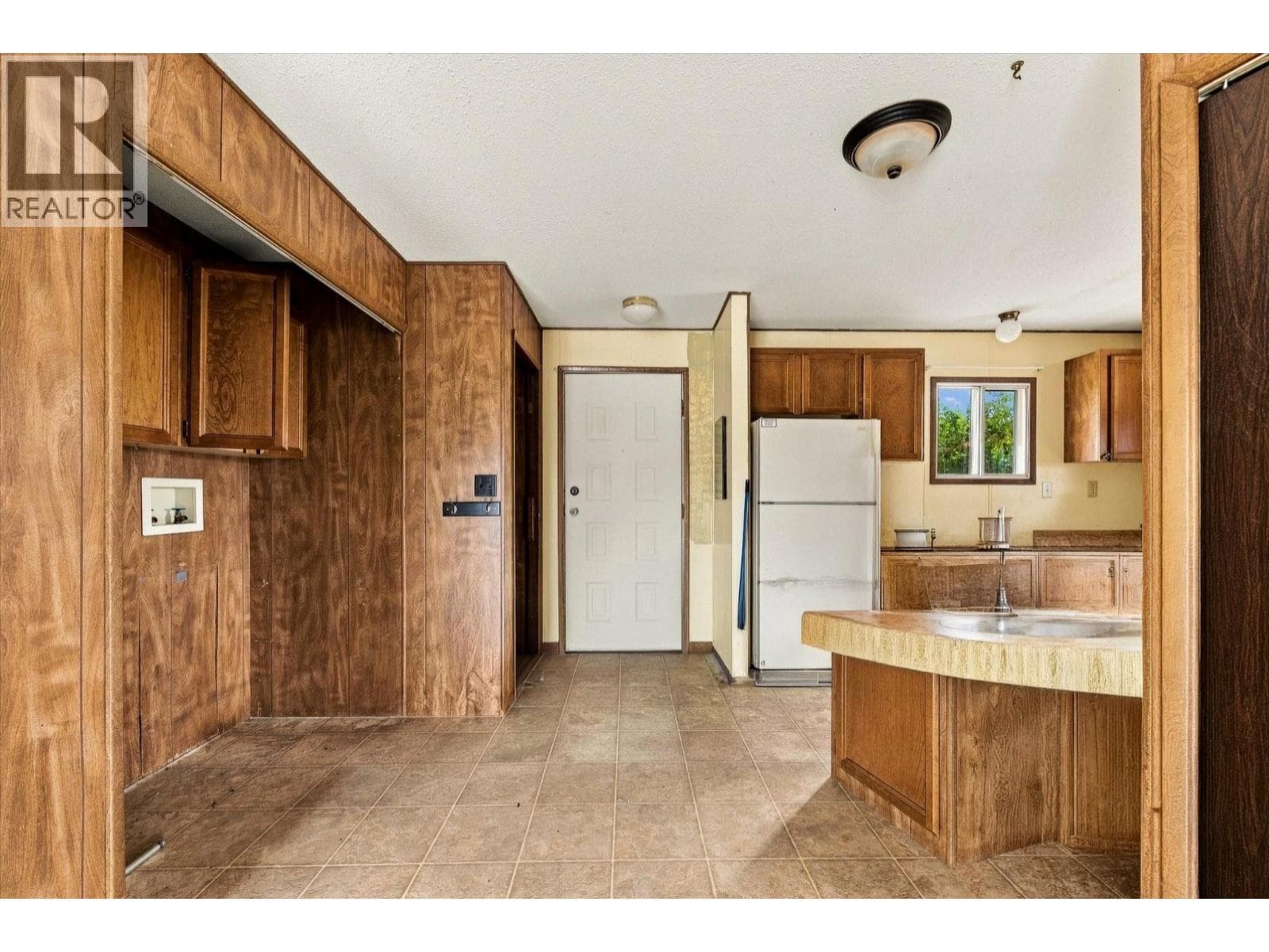 12891 Trewhitt Road, photo 10