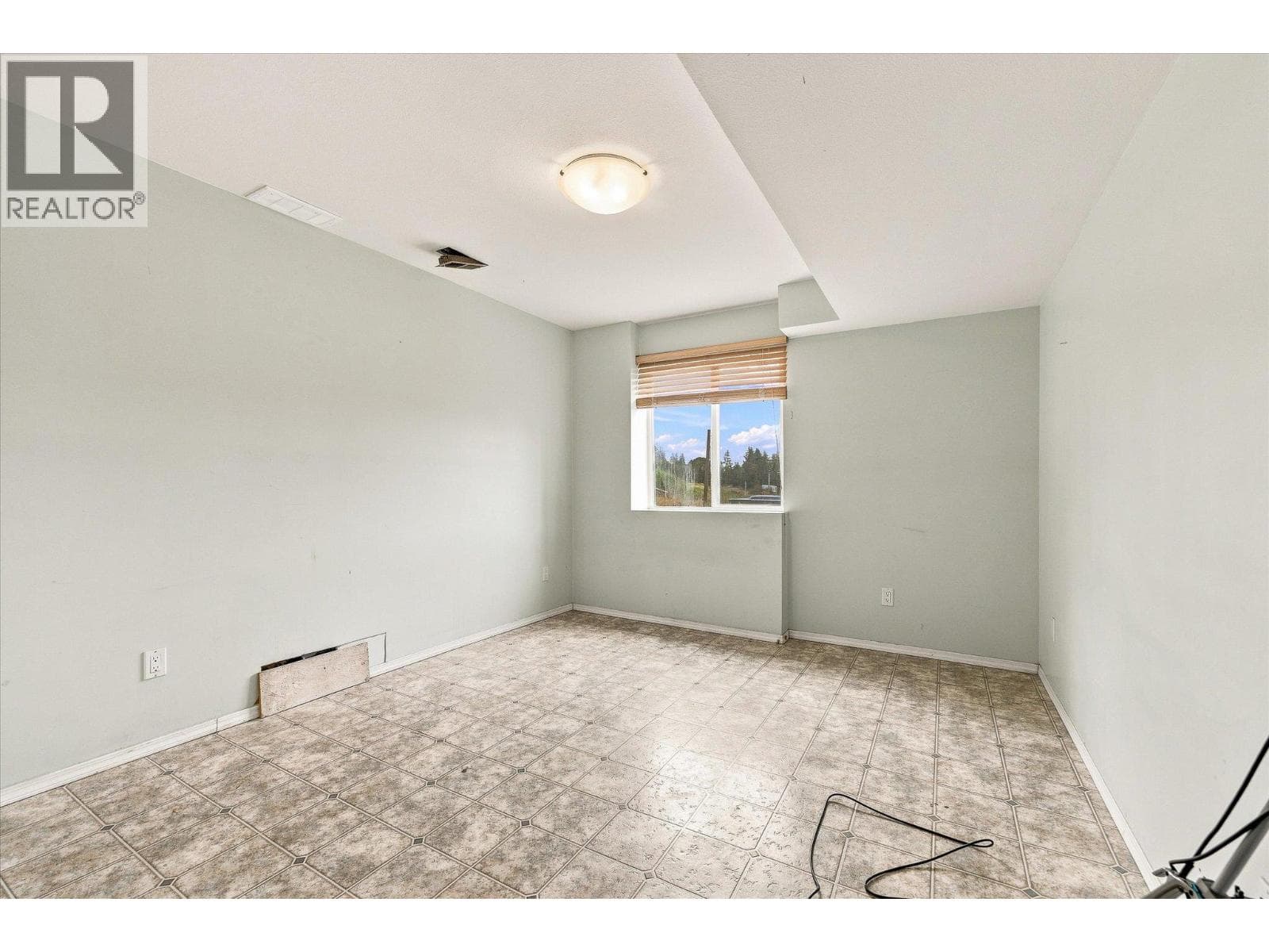 12891 Trewhitt Road, photo 39