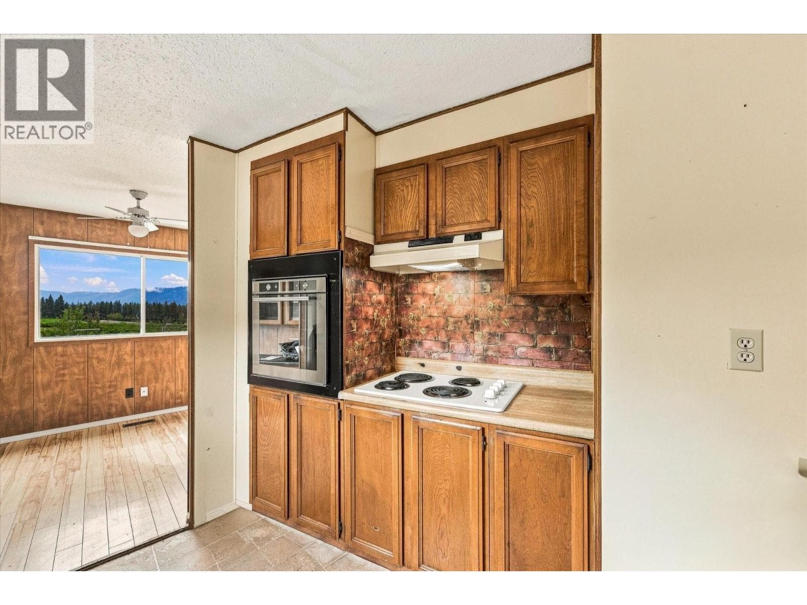 12891 Trewhitt Road, photo 14