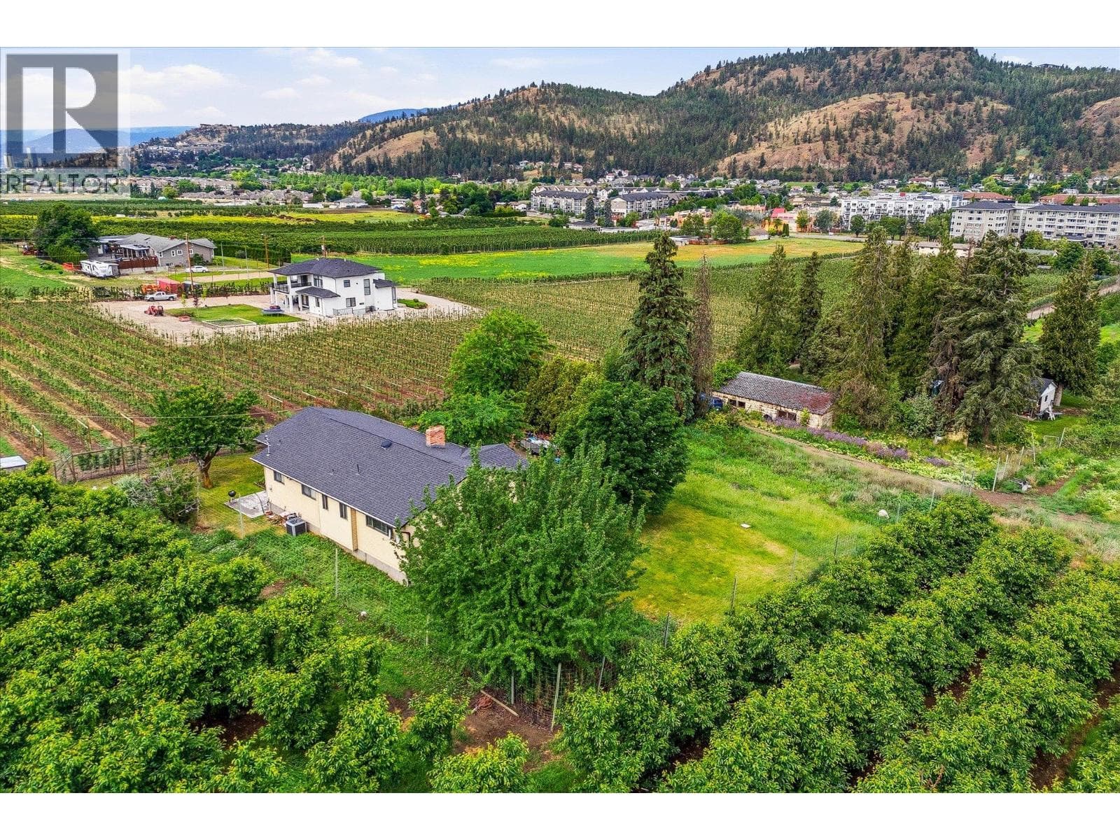 319 Valley Road, photo 24