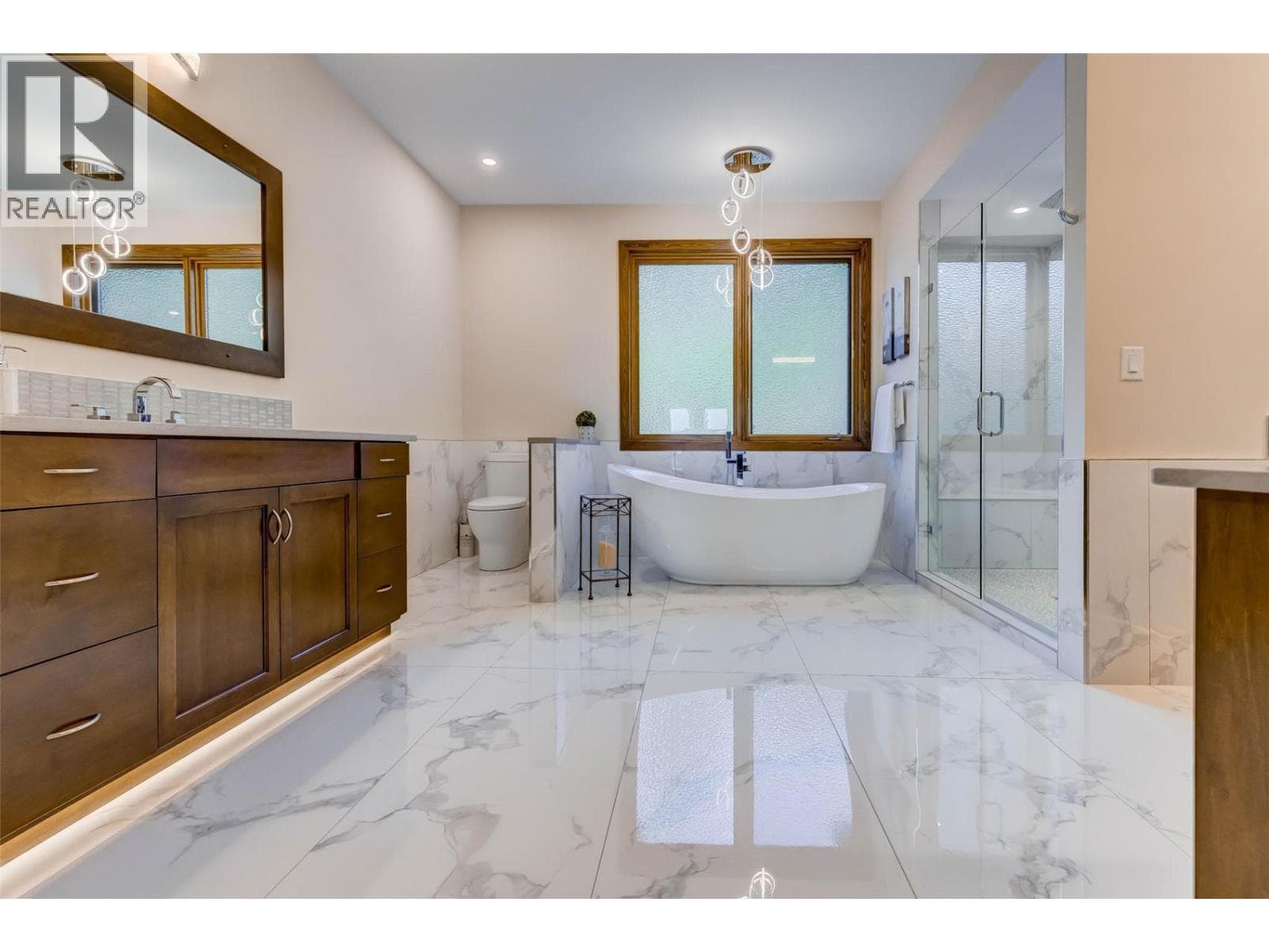 5757 Upper Booth Road N, photo 25