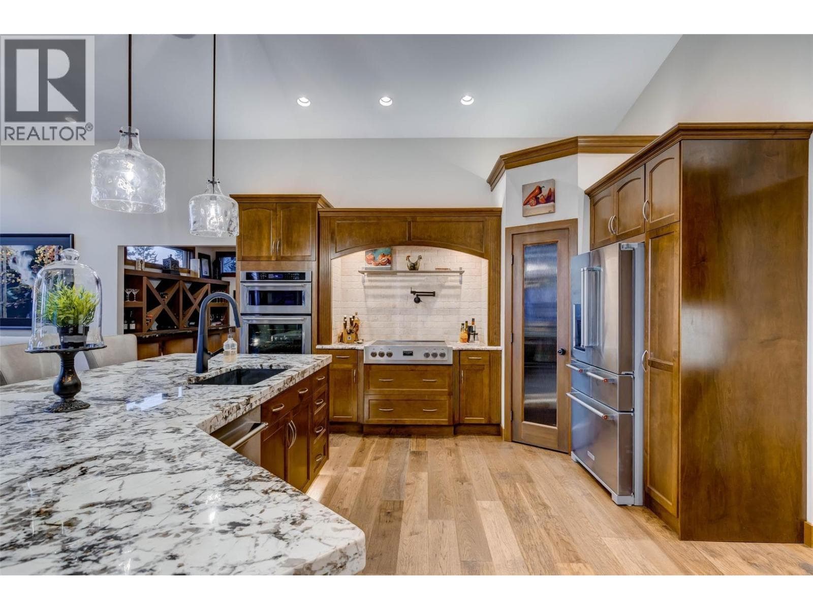 5757 Upper Booth Road N, photo 13