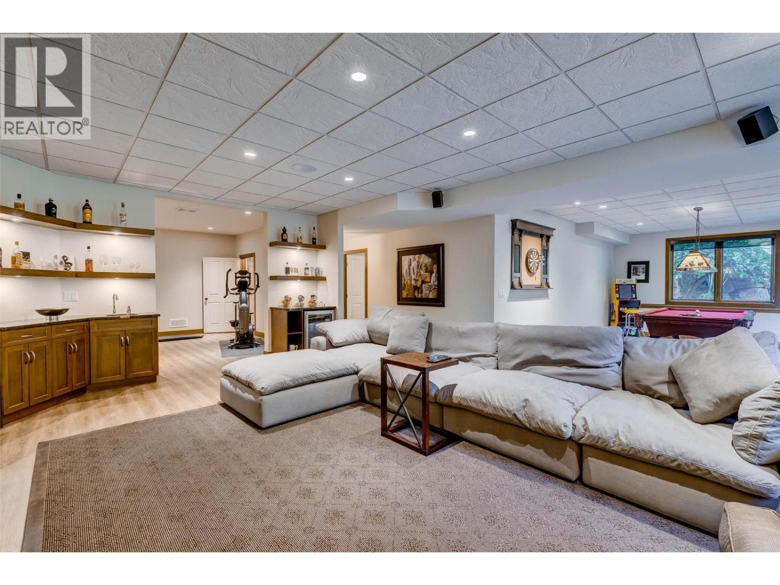 5757 Upper Booth Road N, photo 32