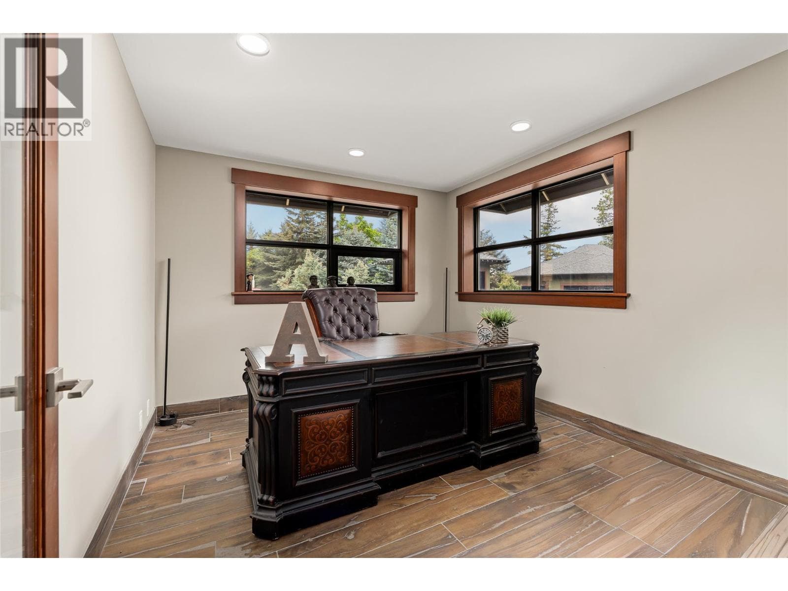 5757 Upper Booth Road N, photo 52