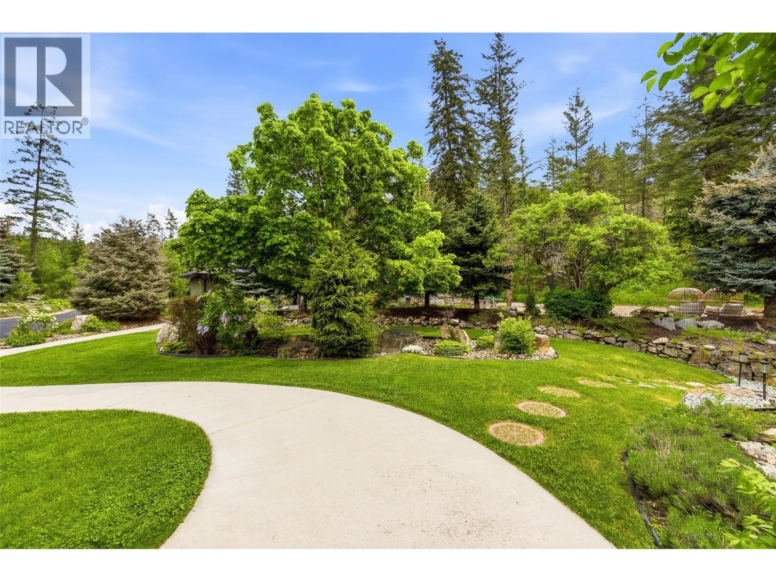 5757 Upper Booth Road N, photo 73