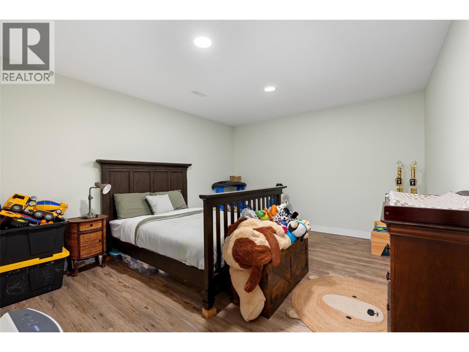 5757 Upper Booth Road N, photo 62