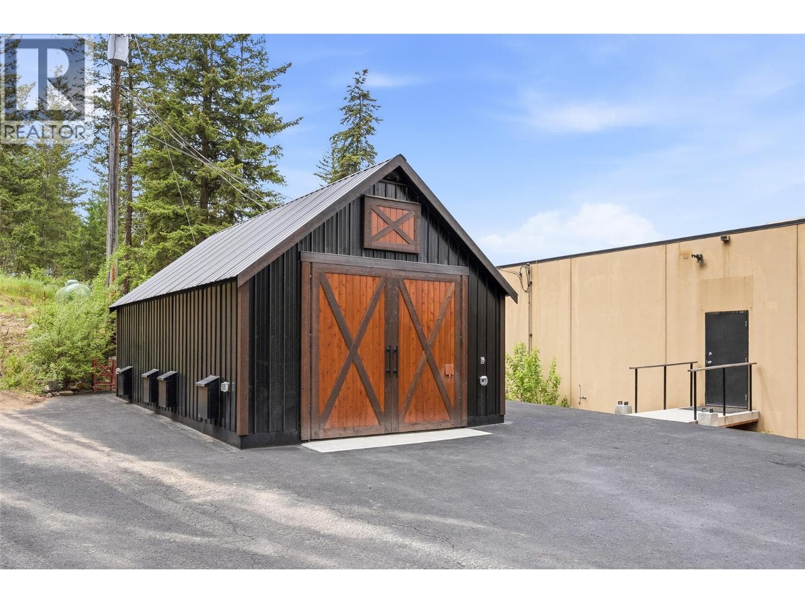 5757 Upper Booth Road N, photo 65