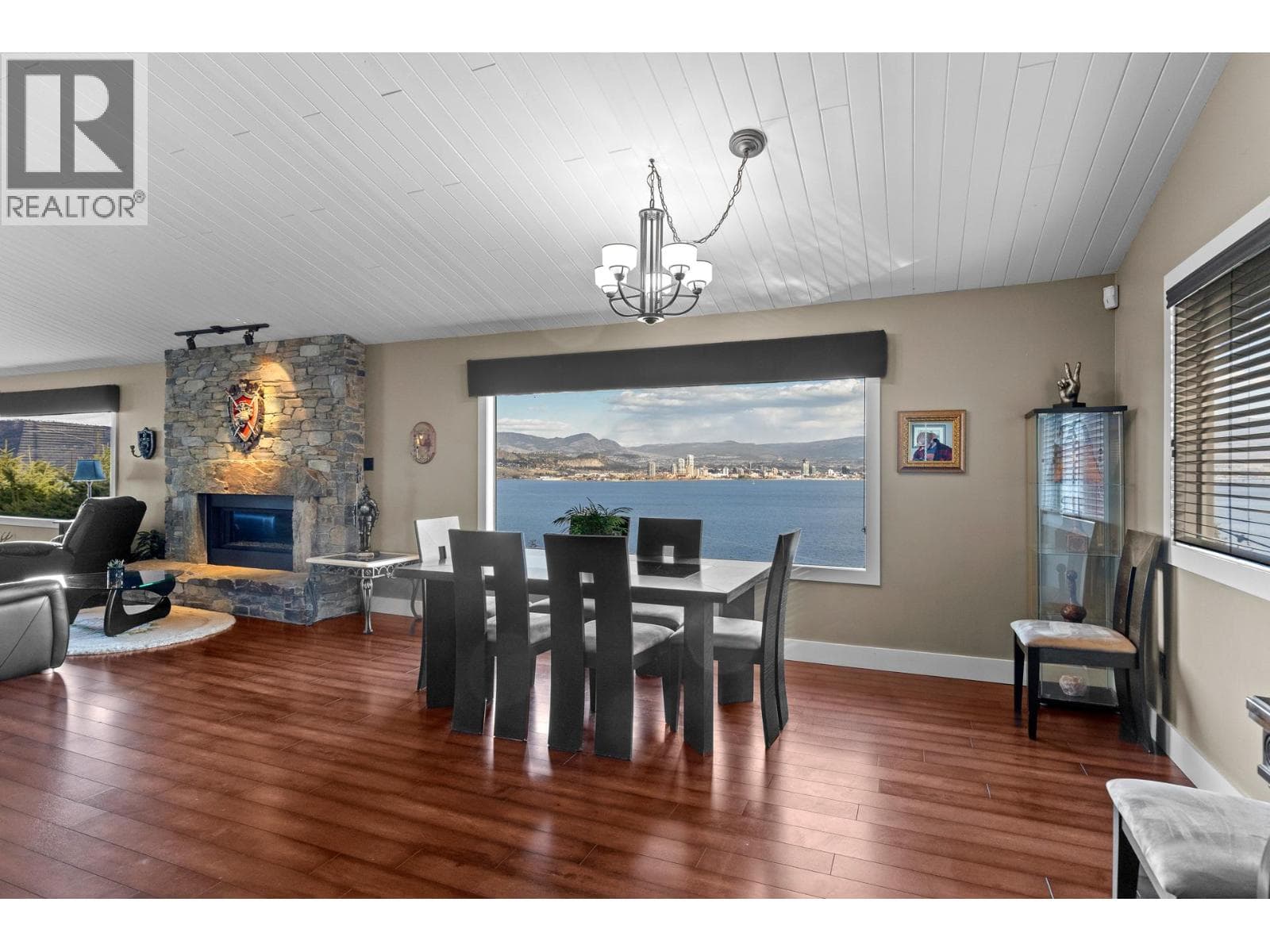 1084 Westside Road S, photo 10