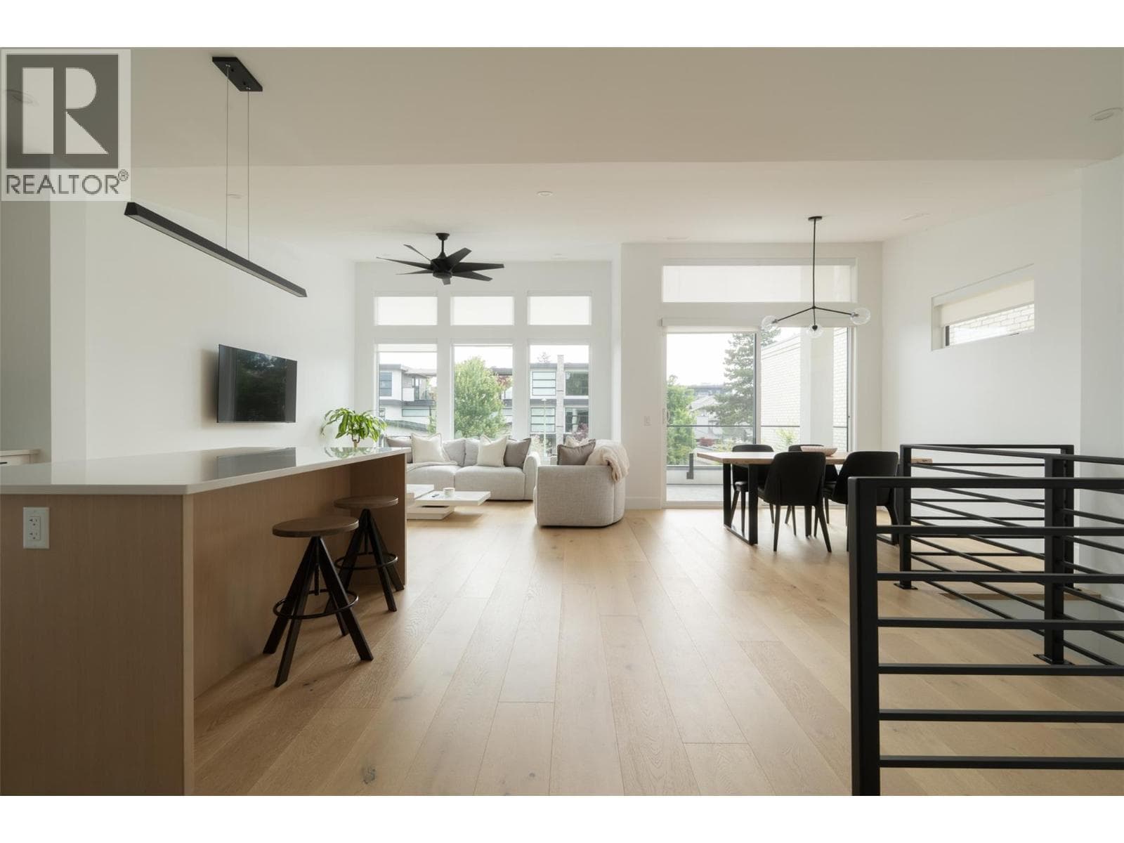 2764 Abbott Street, photo 76