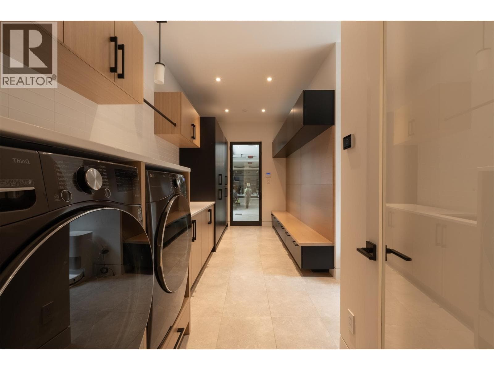 2764 Abbott Street, photo 24