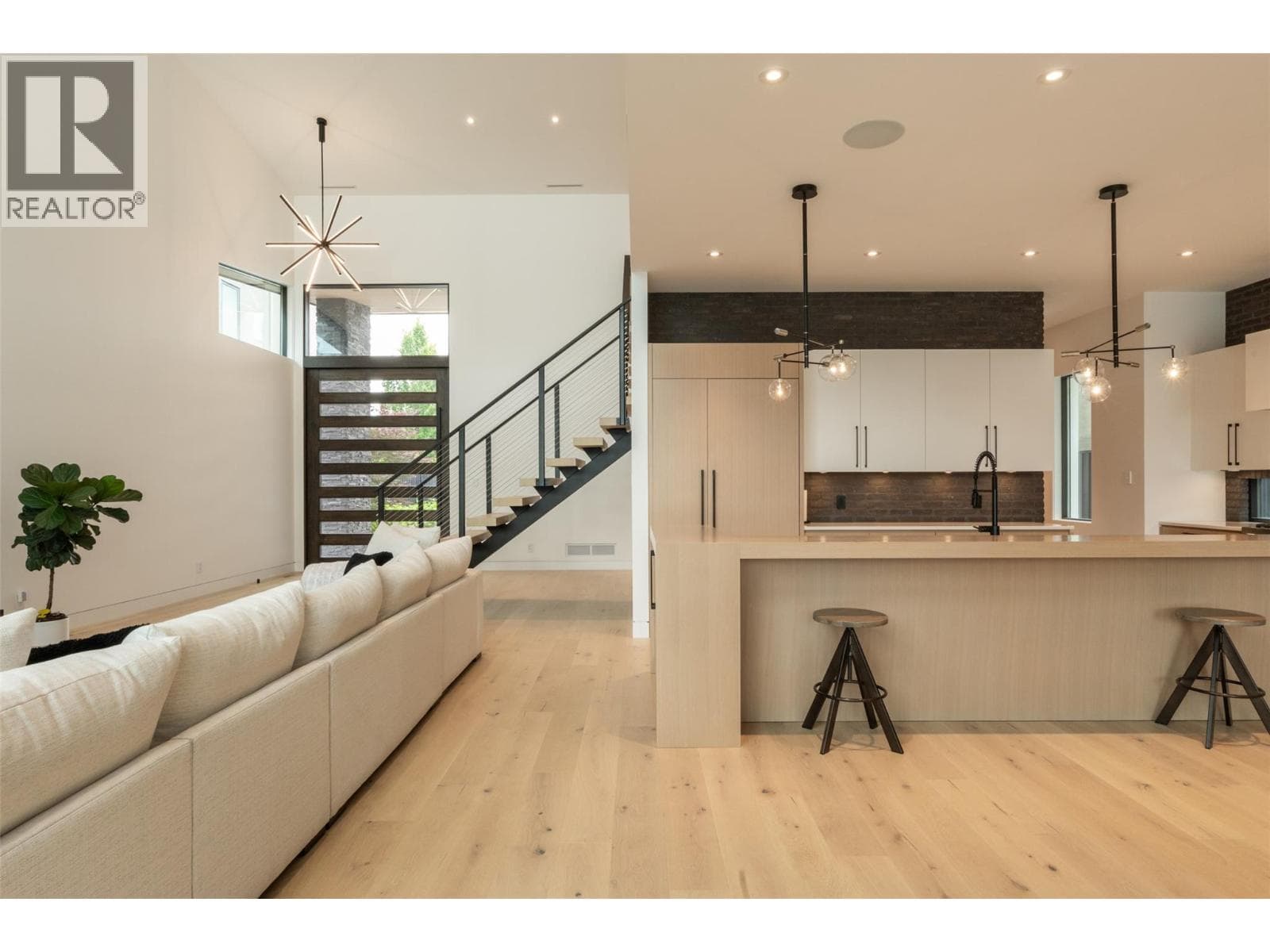 2764 Abbott Street, photo 17