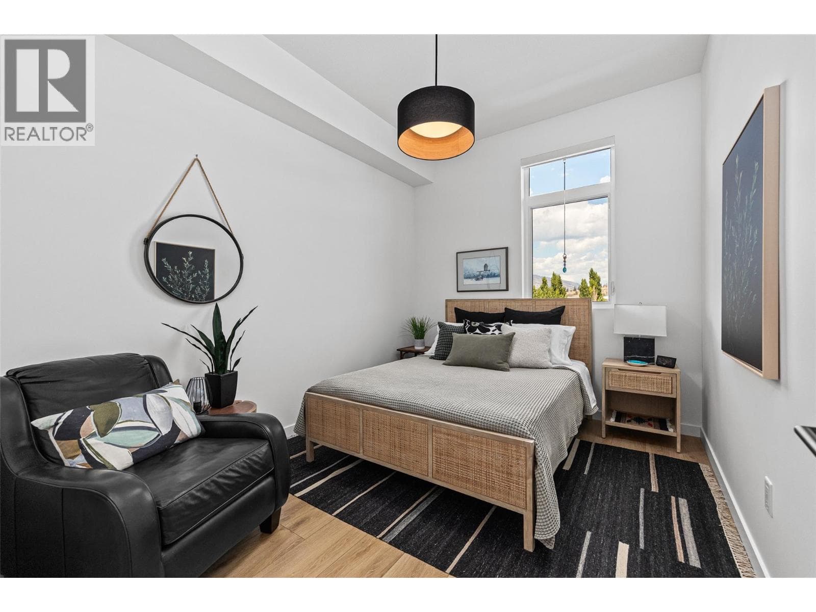 660 Cawston Avenue Unit# 607, photo 32