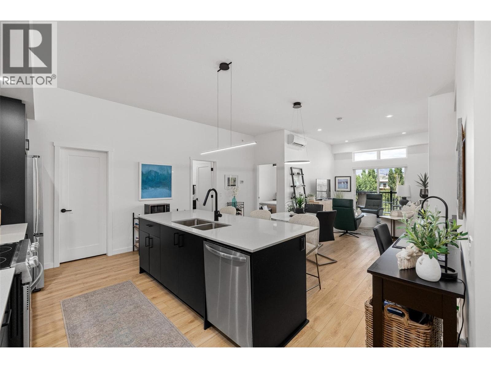 660 Cawston Avenue Unit# 607, photo 3