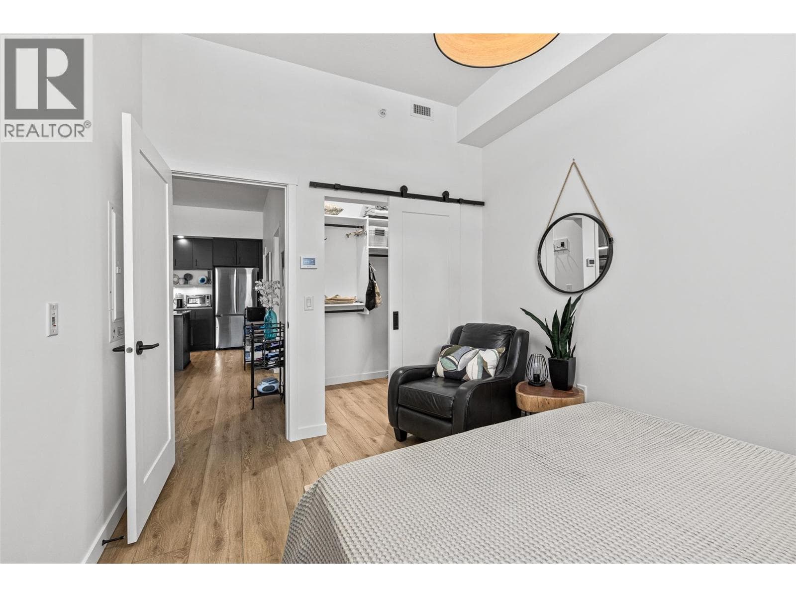 660 Cawston Avenue Unit# 607, photo 33