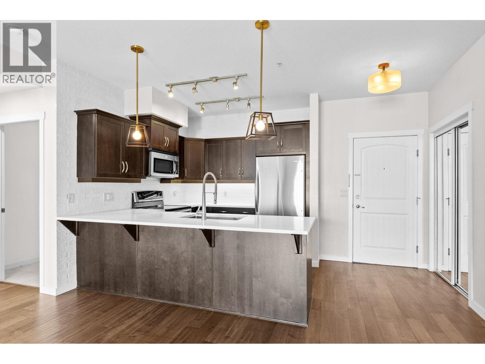 3735 Casorso Road Unit# 302, photo 6