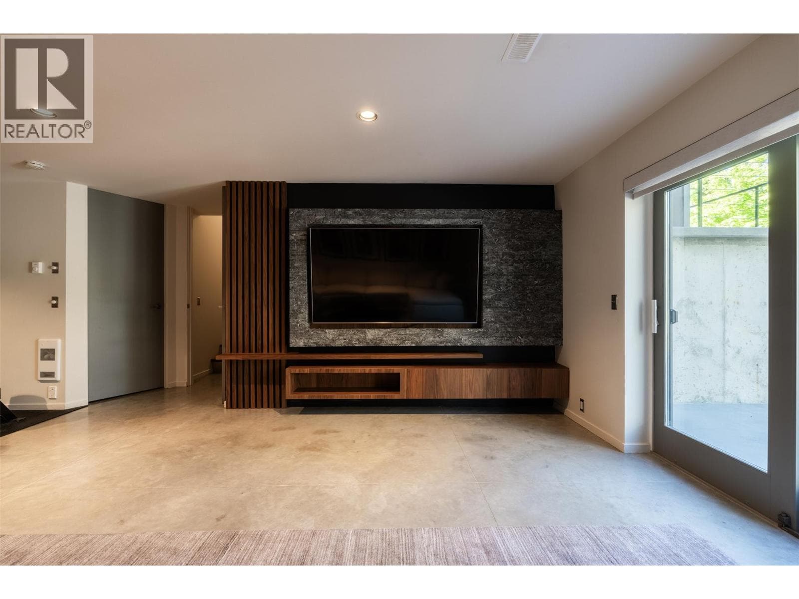 324 Clifton Road, photo 48