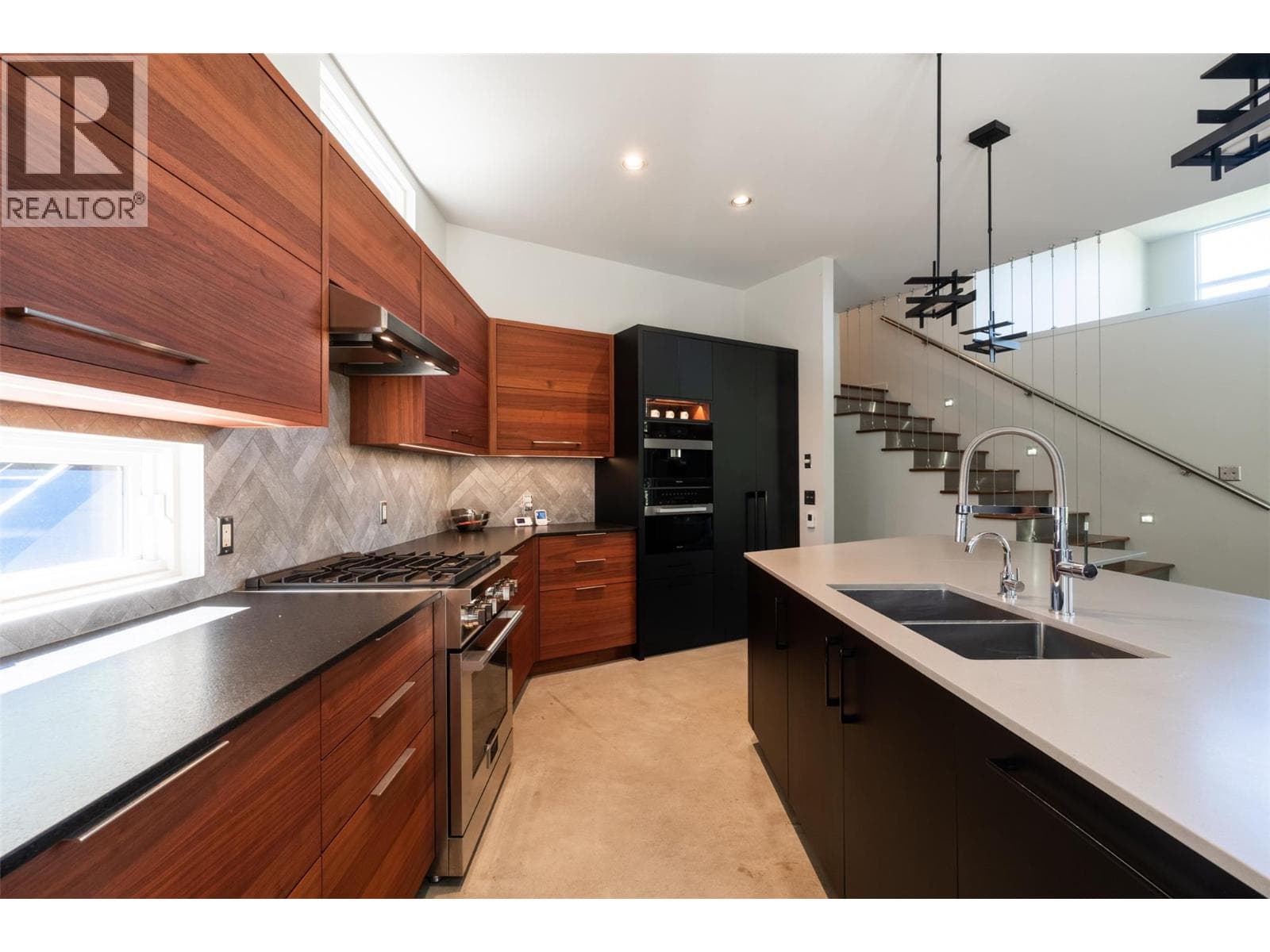 324 Clifton Road, photo 12