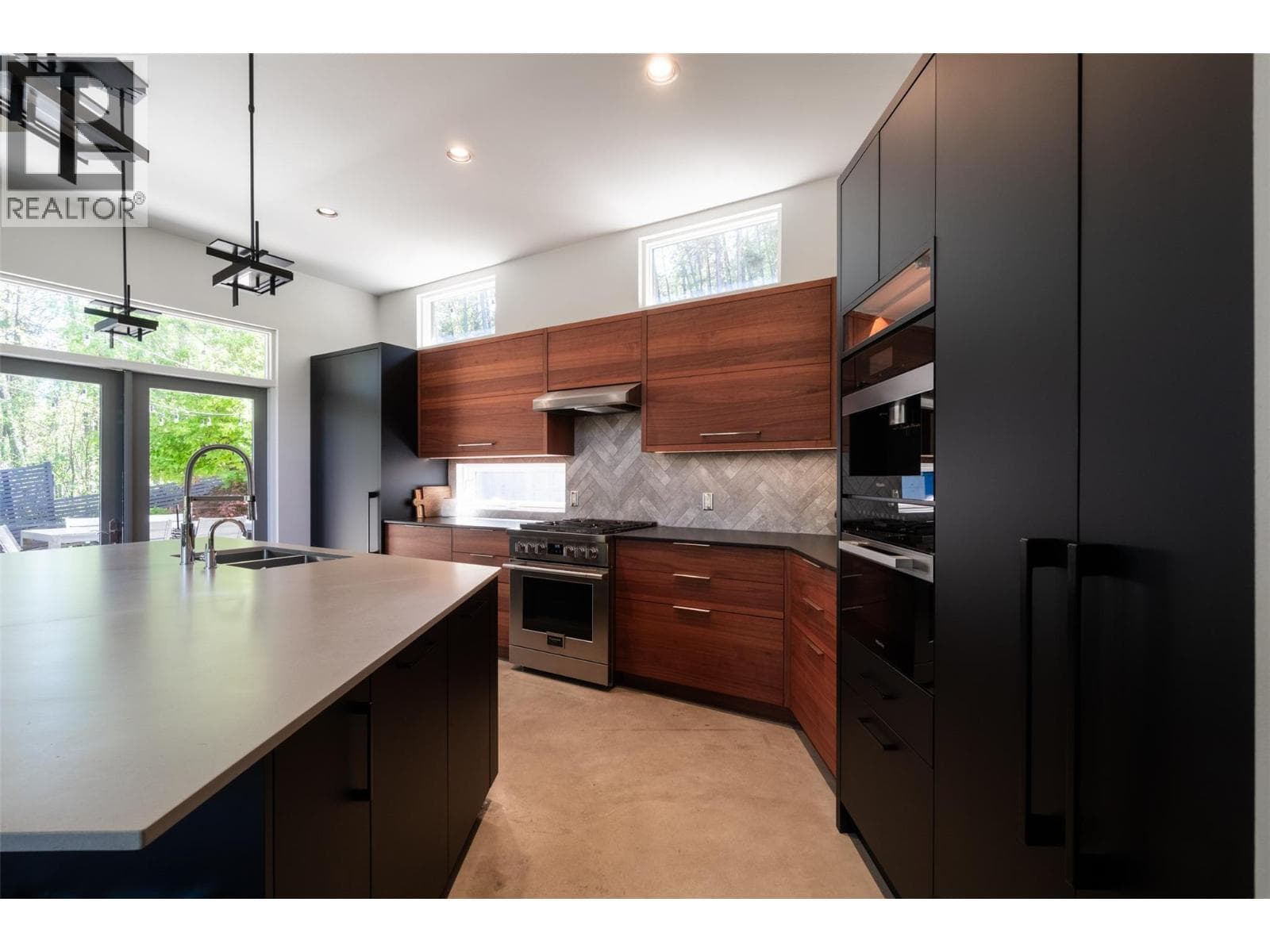 324 Clifton Road, photo 13