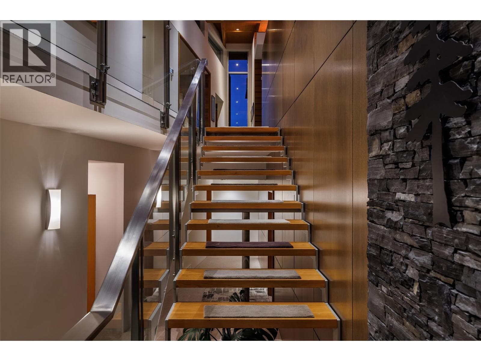 18555 Matsu Drive, photo 18