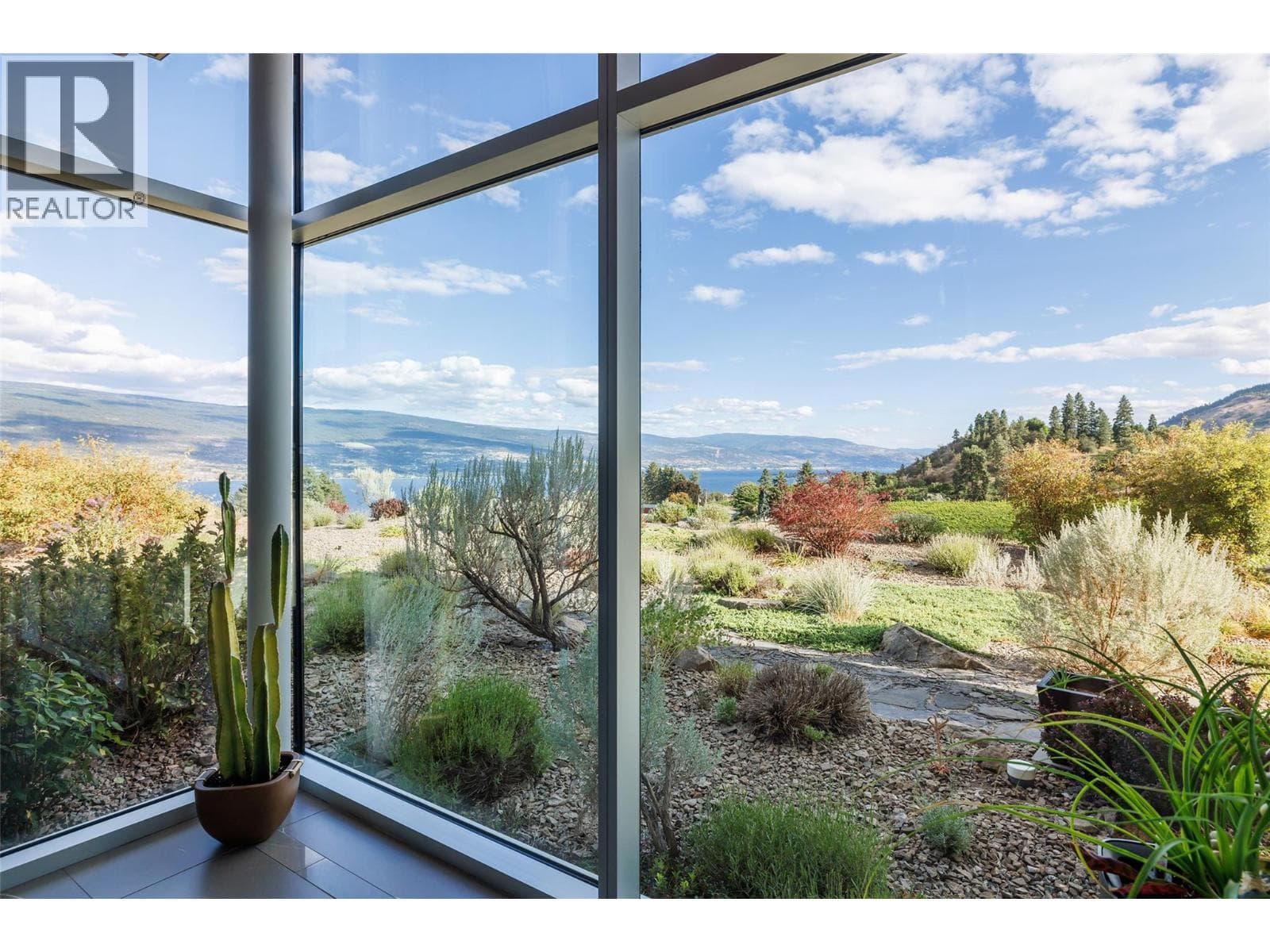 18555 Matsu Drive, photo 17
