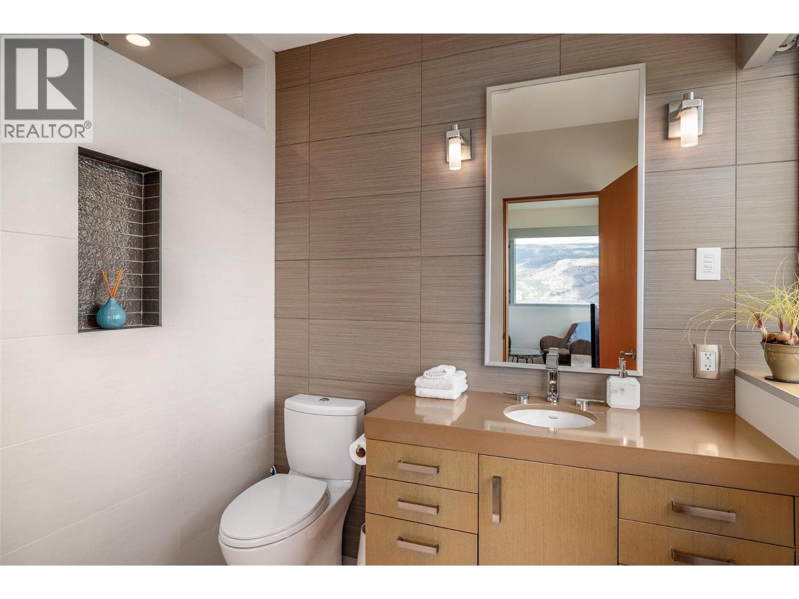 18555 Matsu Drive, photo 28