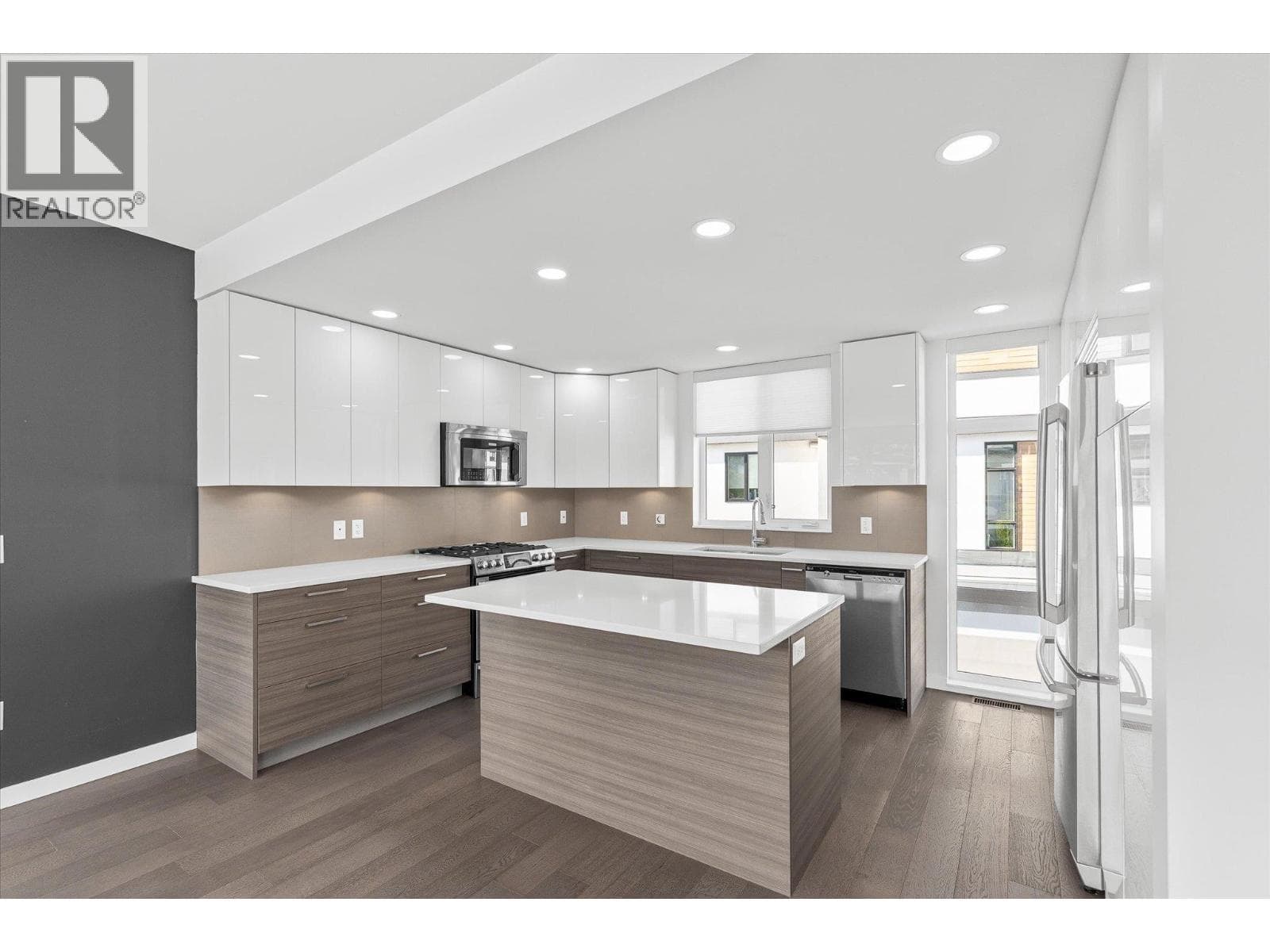 1515 Highland Drive N Unit# 37, photo 12
