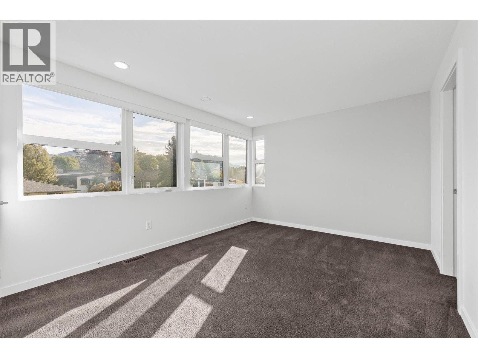 1515 Highland Drive N Unit# 37, photo 25