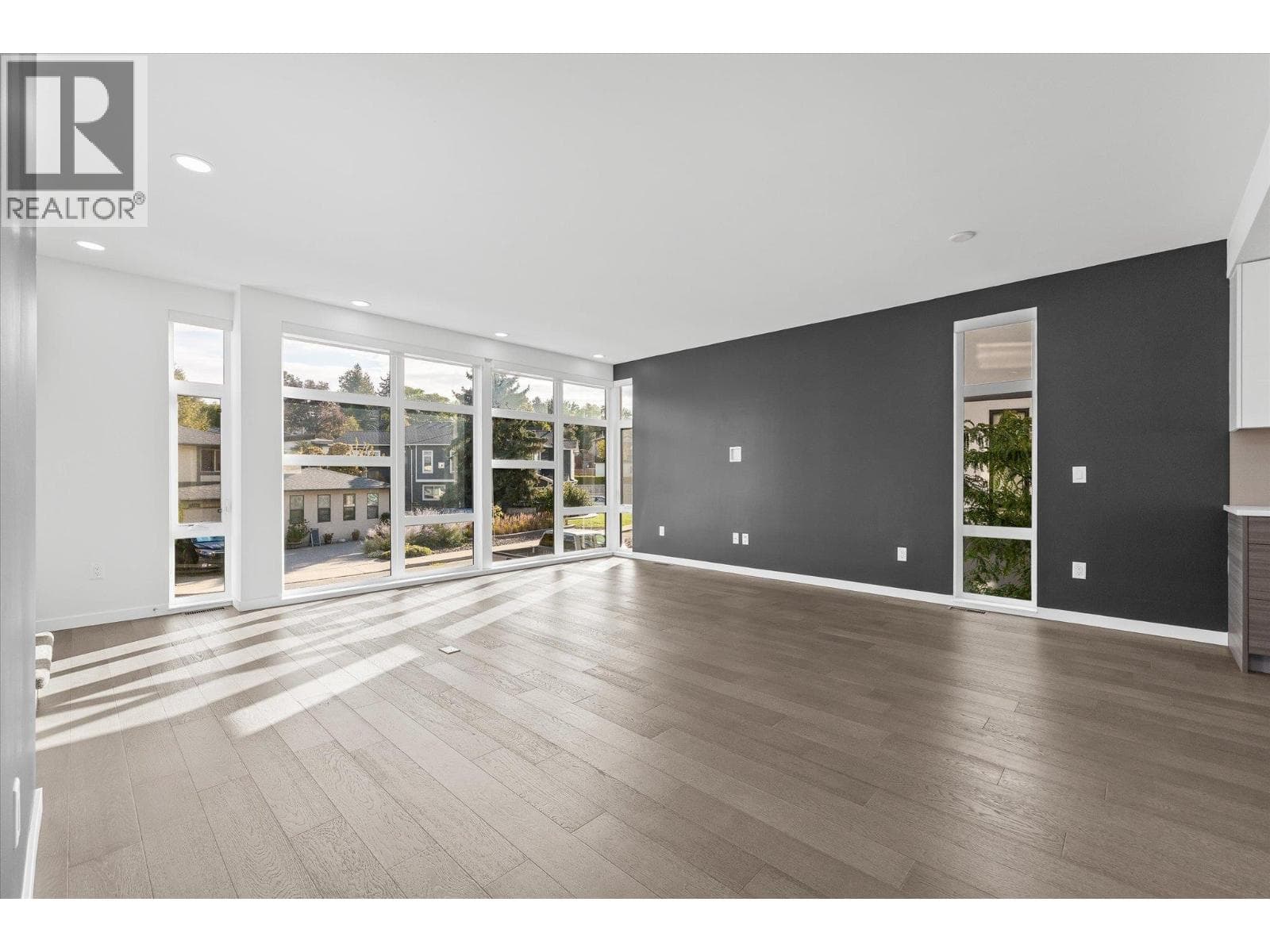 1515 Highland Drive N Unit# 37, photo 4