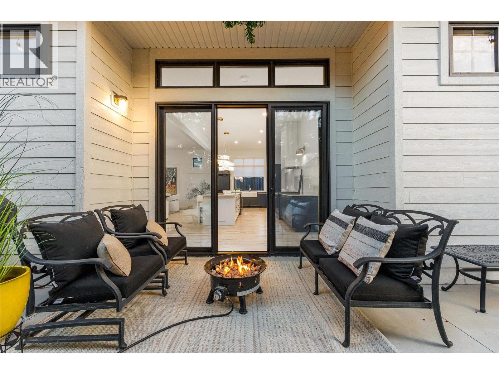 2053 Long Street, photo 19