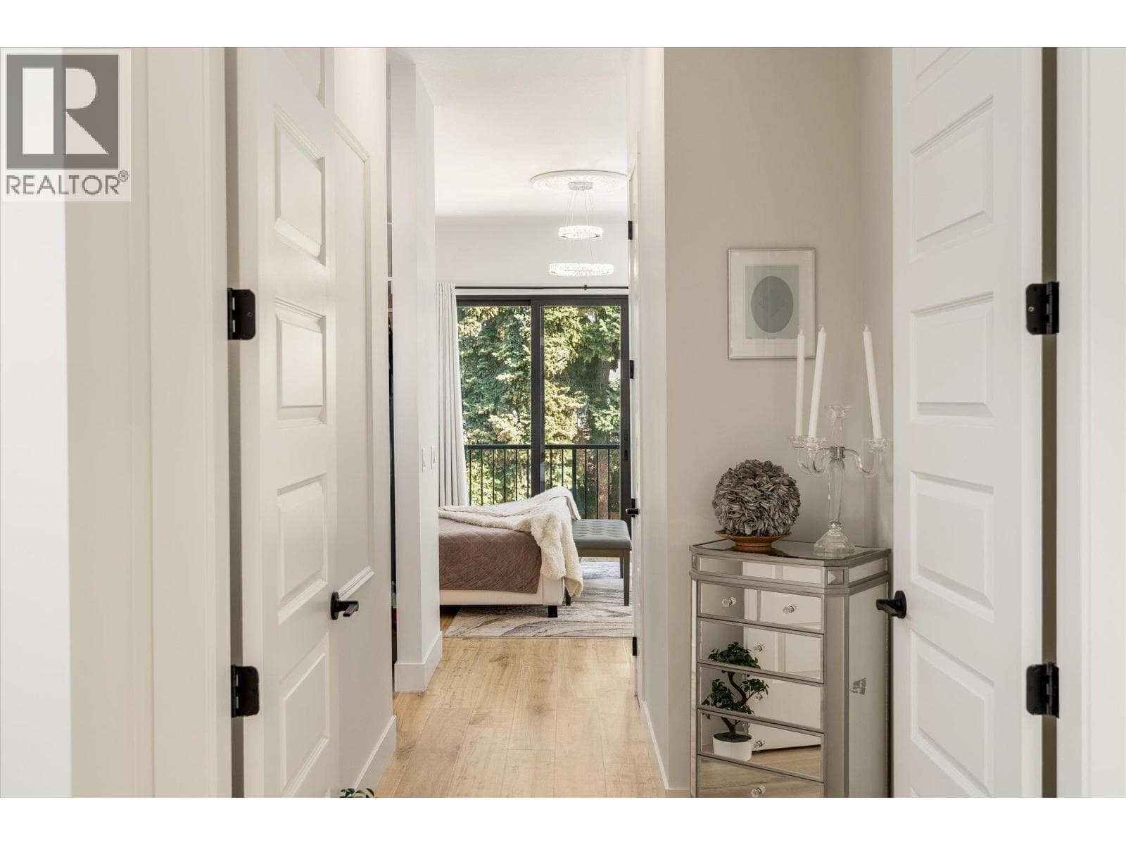 2053 Long Street, photo 36