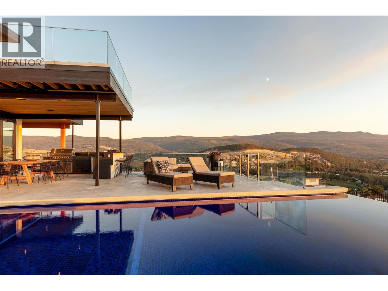 1372 Mine Hill Drive, photo 2