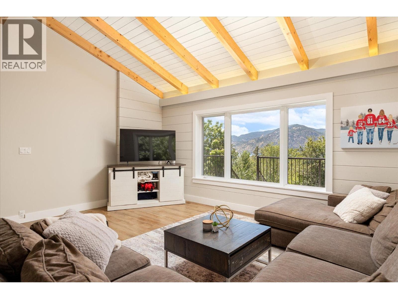 1055 Pearson Road, photo 18