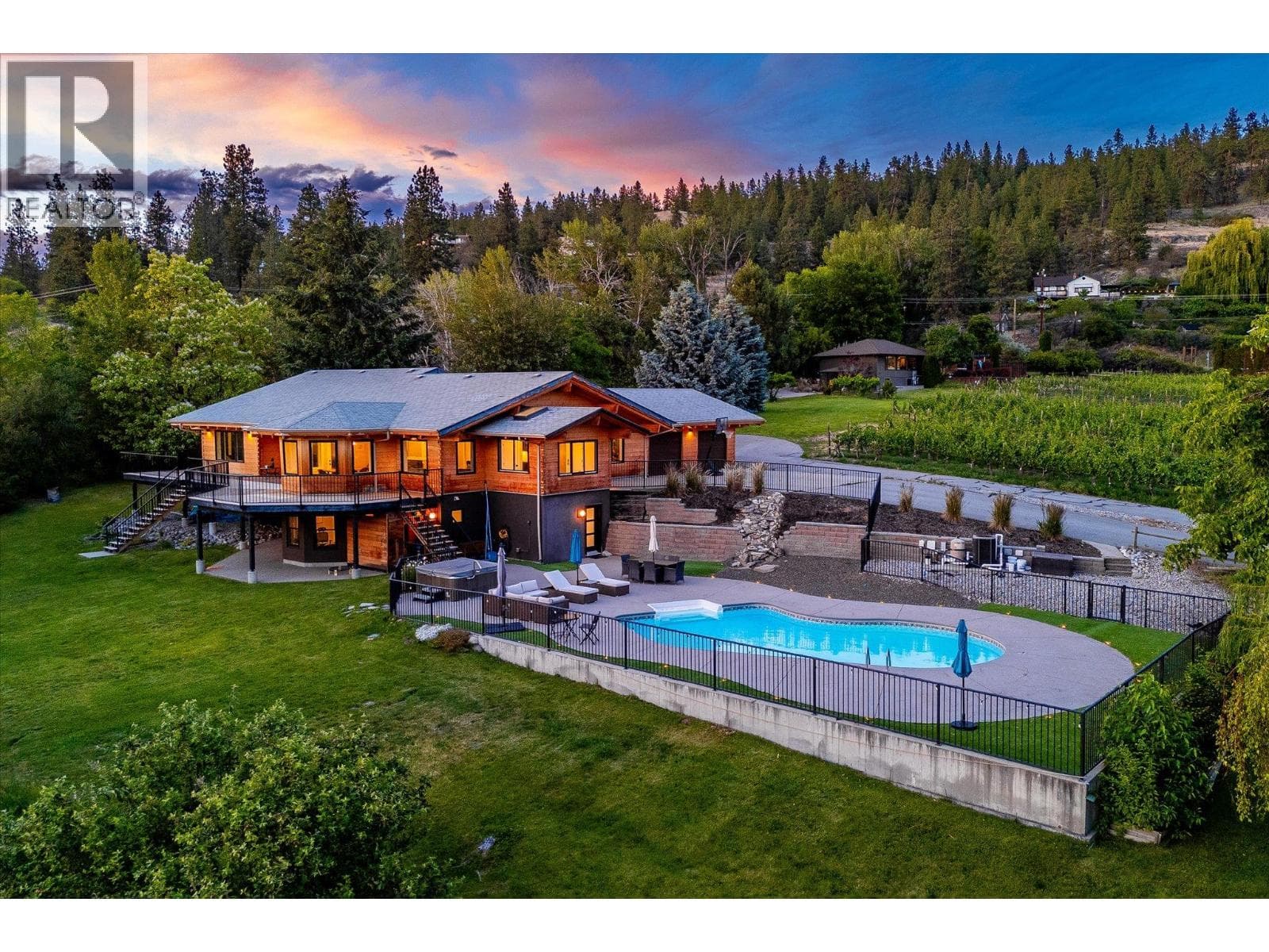 1055 Pearson Road, photo 2