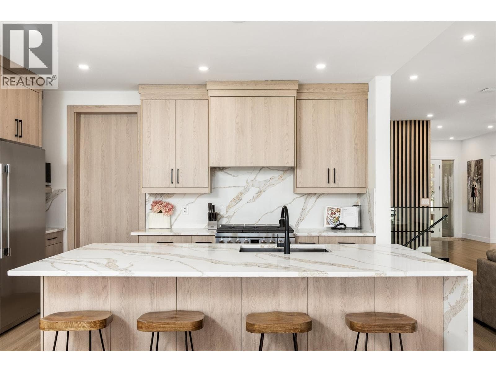 1425 Menu Road, photo 9