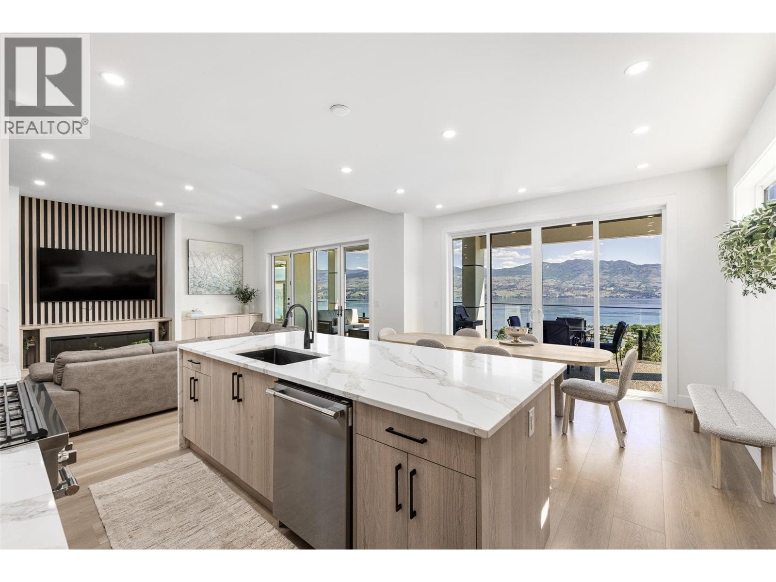 1425 Menu Road, photo 7