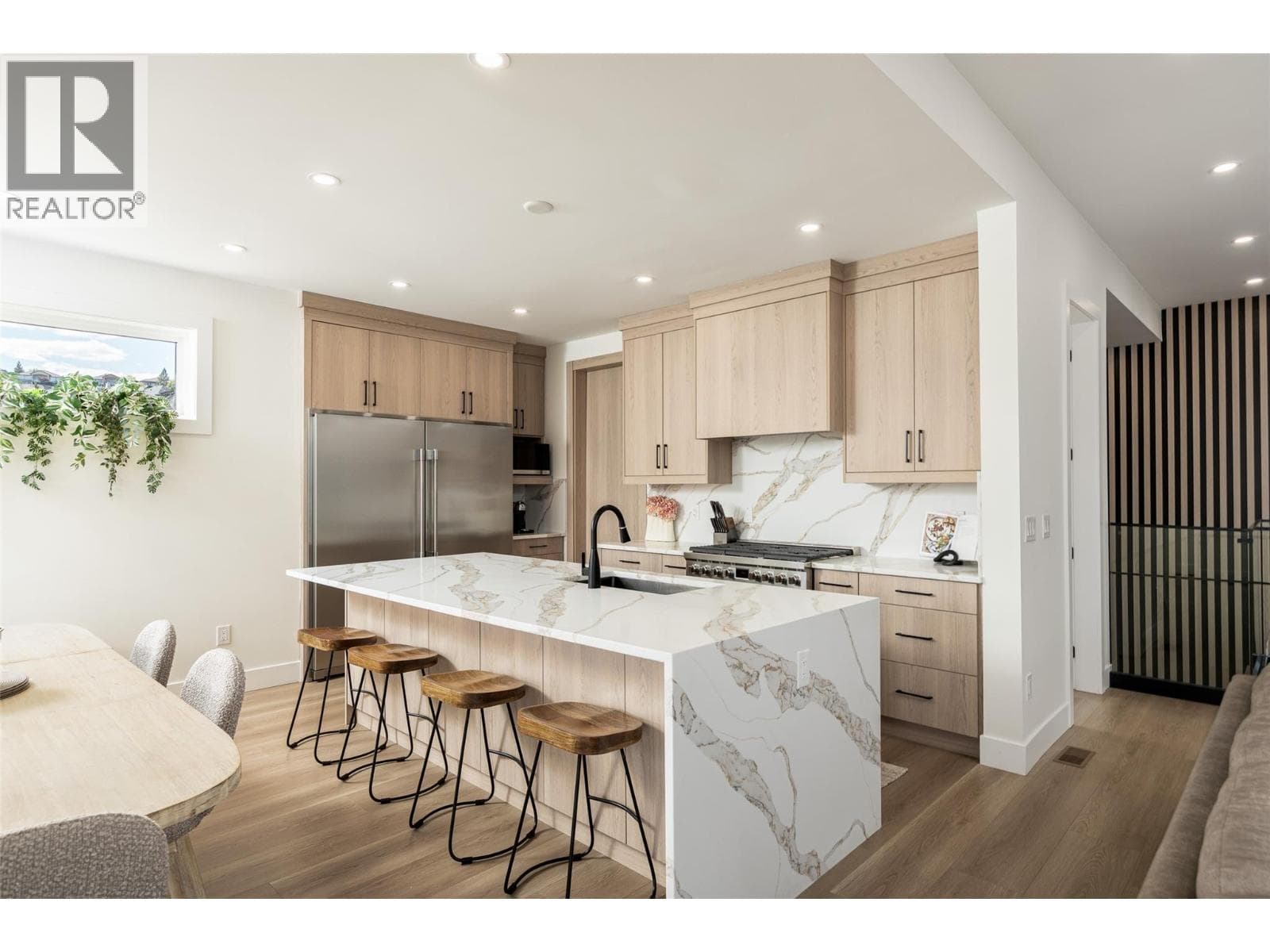 1425 Menu Road, photo 8