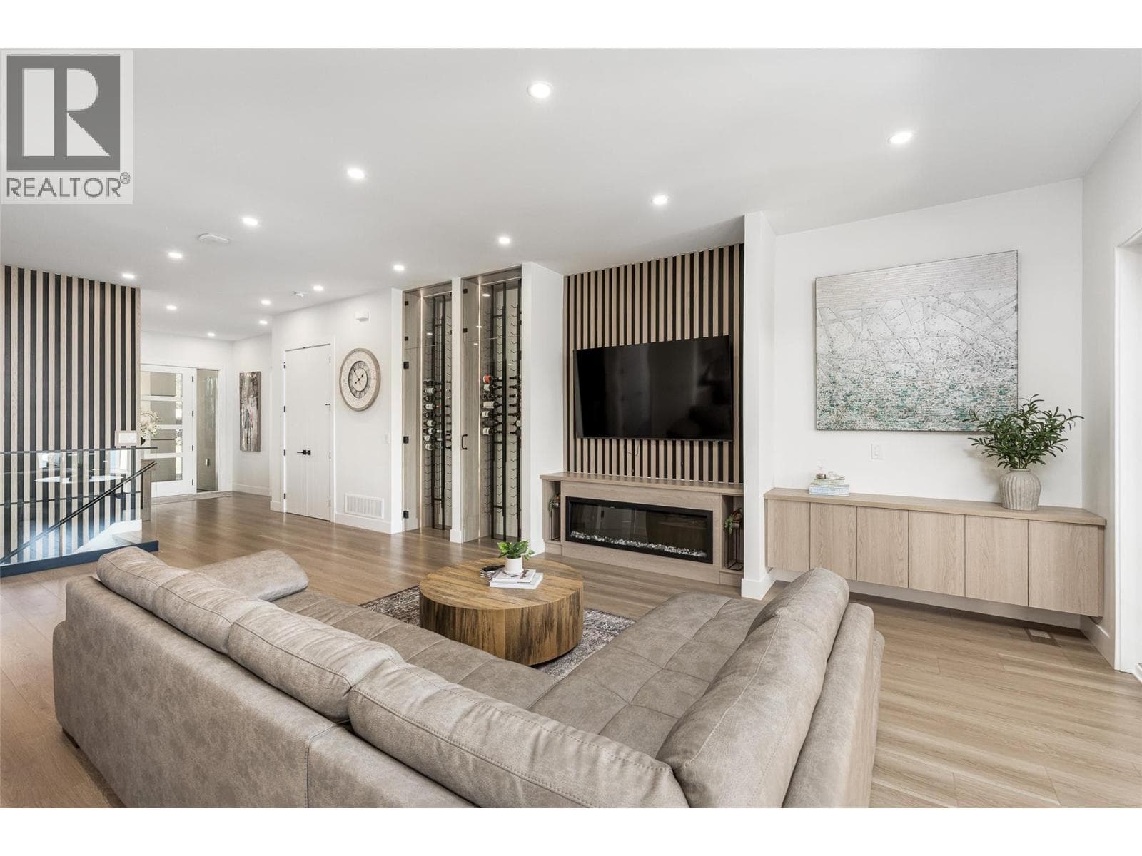 1425 Menu Road, photo 16