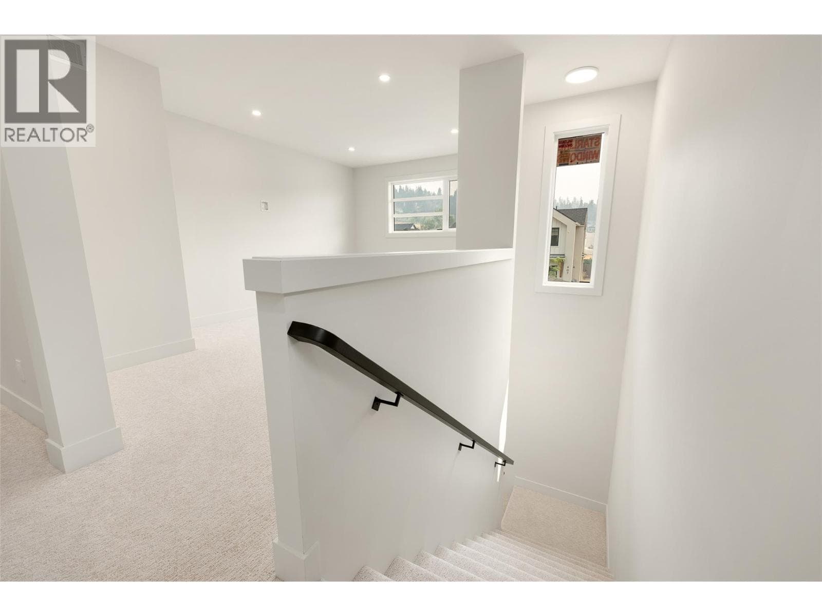 908 Bull Crescent, photo 19